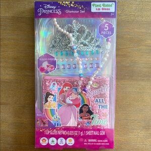 Disney Princess Glamour Set with Lip Gloss and Jewelry